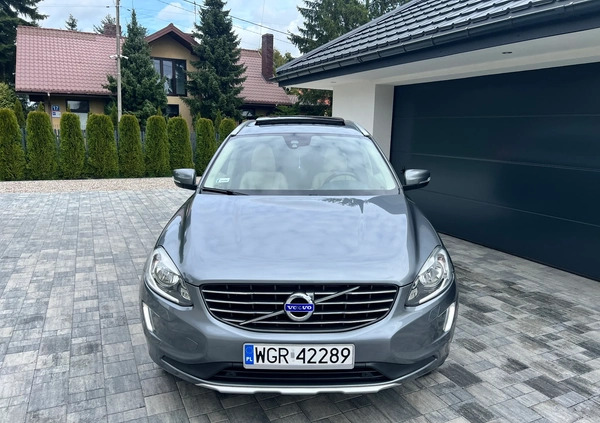Volvo XC 60 cena 78900 przebieg: 145000, rok produkcji 2016 z Wąbrzeźno małe 254
